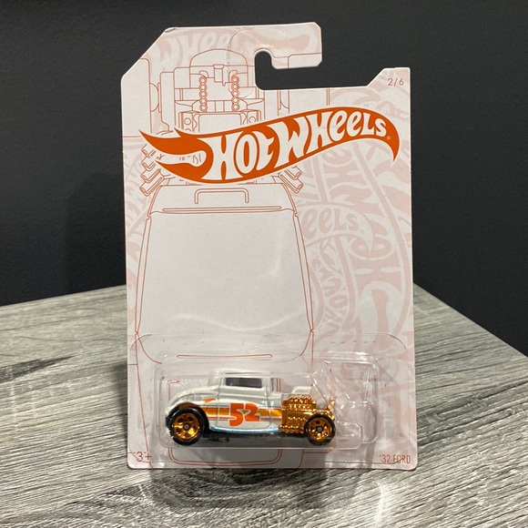 Hot Wheels | 52nd Anniversary #2/6: ‘32 Ford - 1:64 Scale Die Cast - Picture 1 of 10